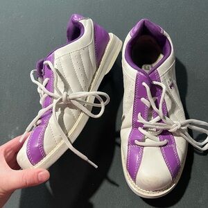 Bowling shoes